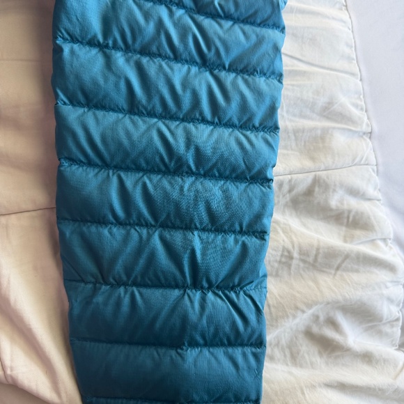 Patagonia Toddler 5T Blue Down Sweater Jacket *Flaws* - Picture 4 of 16